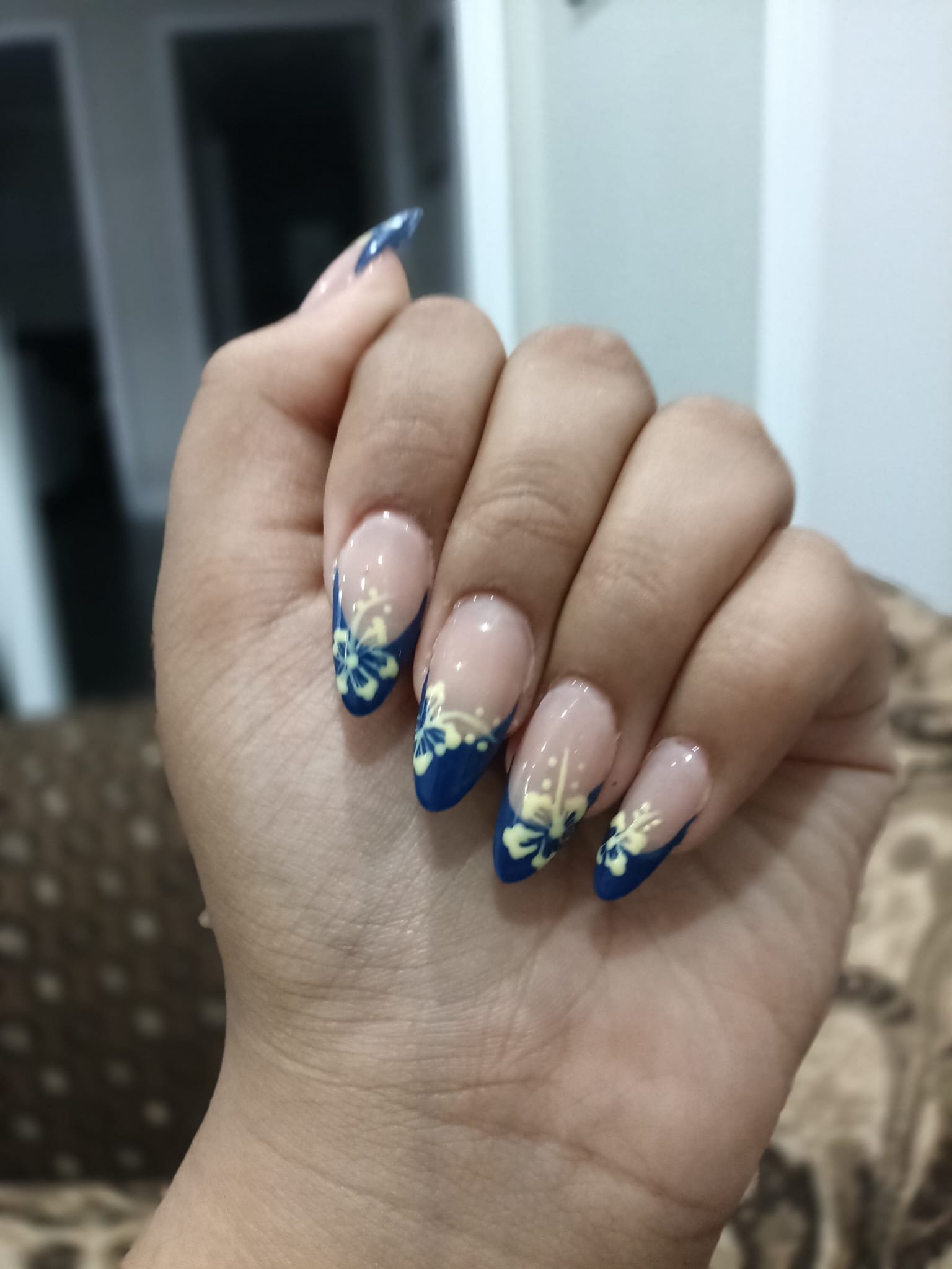 Royal Blue & Sunshine Hibiscus — Sets by Ginni nail set worn on hands