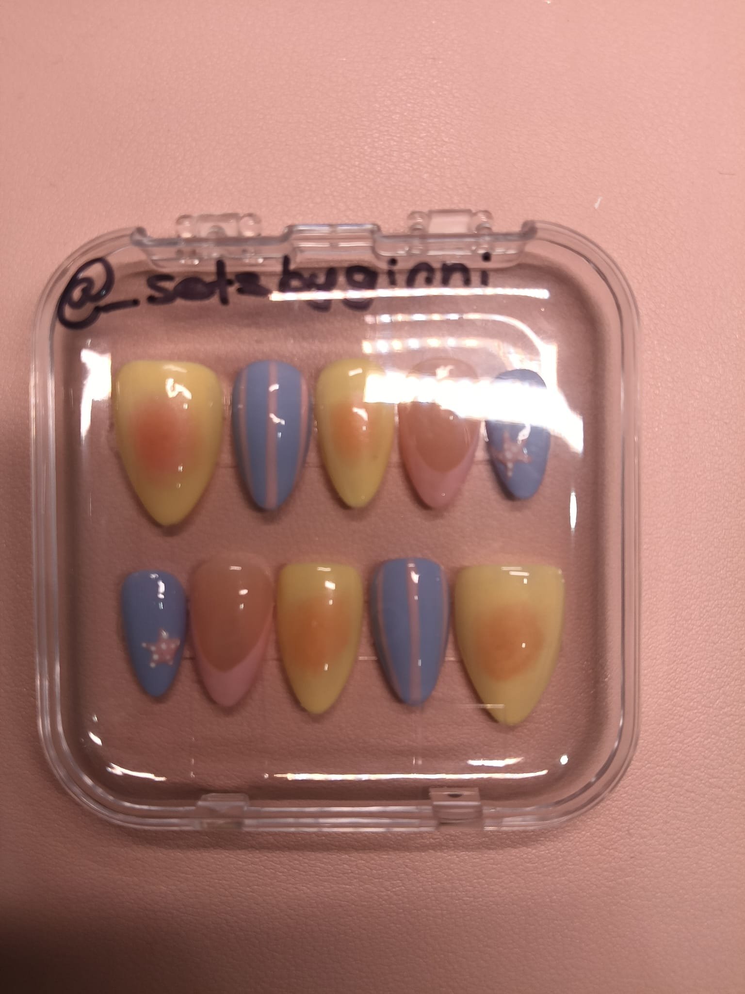Sunset Aura & Golden Starfish press-on nail set by Sets by Ginni