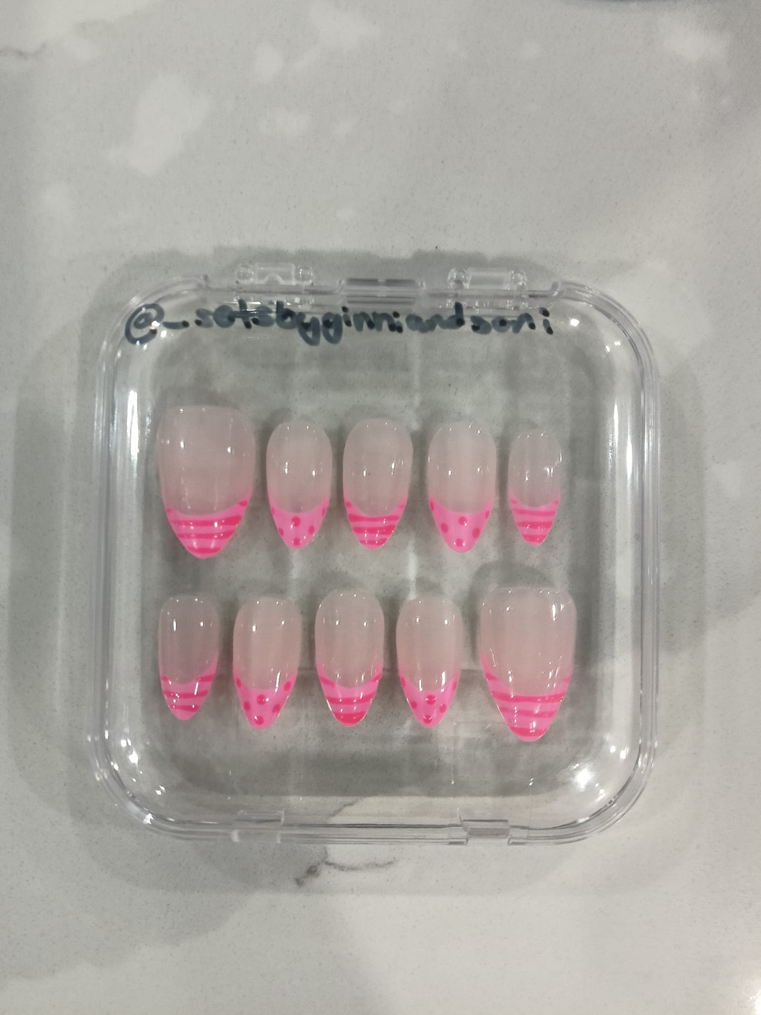 Sweet Pink Dot & Stripe press-on nail set by Sets by Ginni